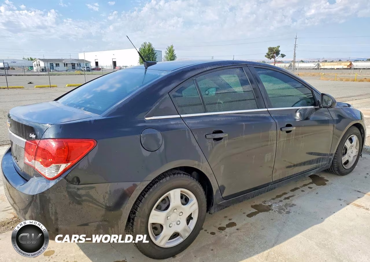 2012 Chevrolet Cruze Ls VIN:1G1PC5SH4C7210921 - 3