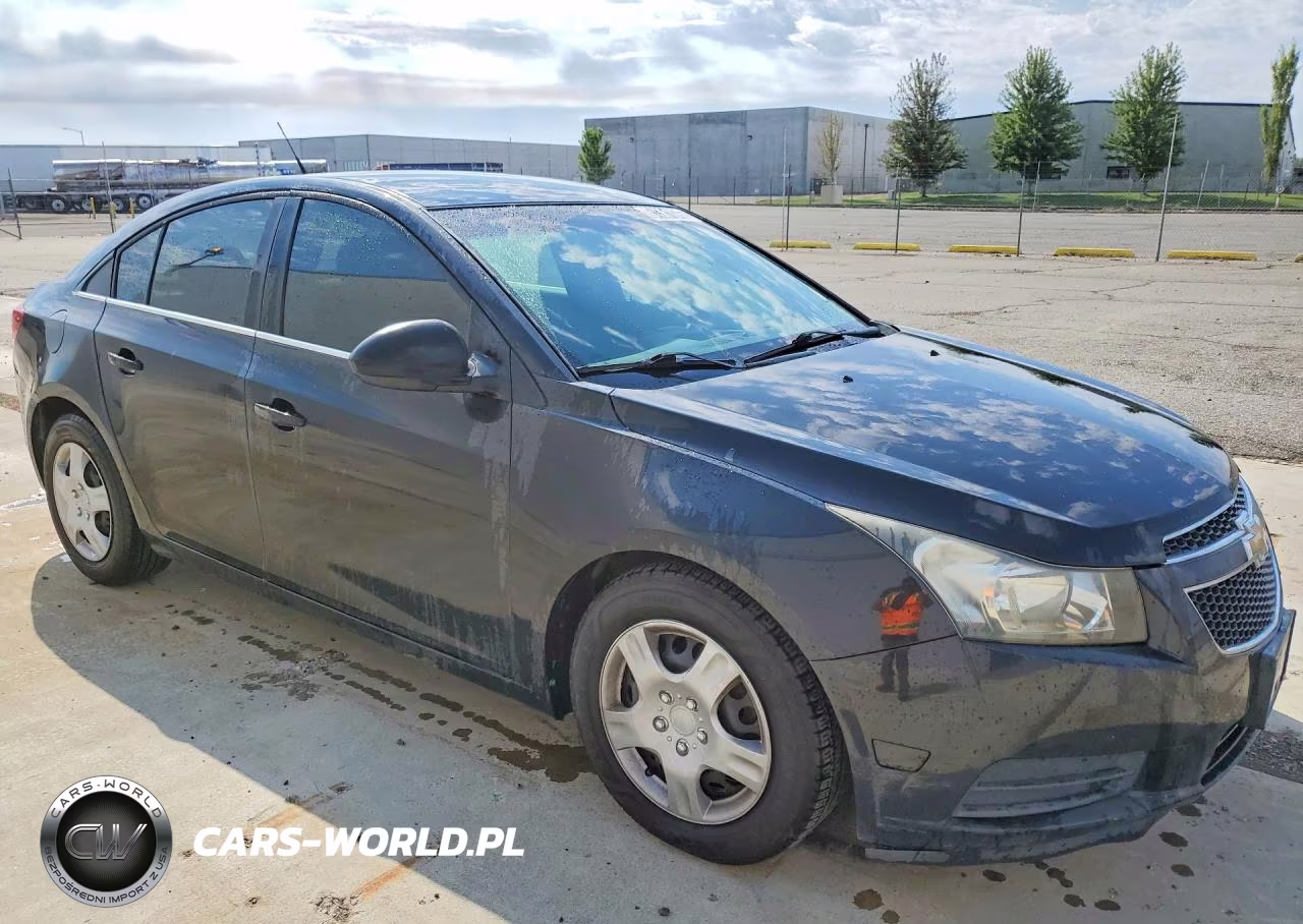 2012 Chevrolet Cruze Ls VIN:1G1PC5SH4C7210921 - 4