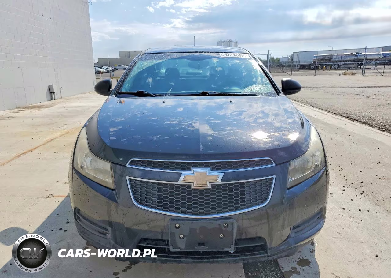 2012 Chevrolet Cruze Ls VIN:1G1PC5SH4C7210921 - 5