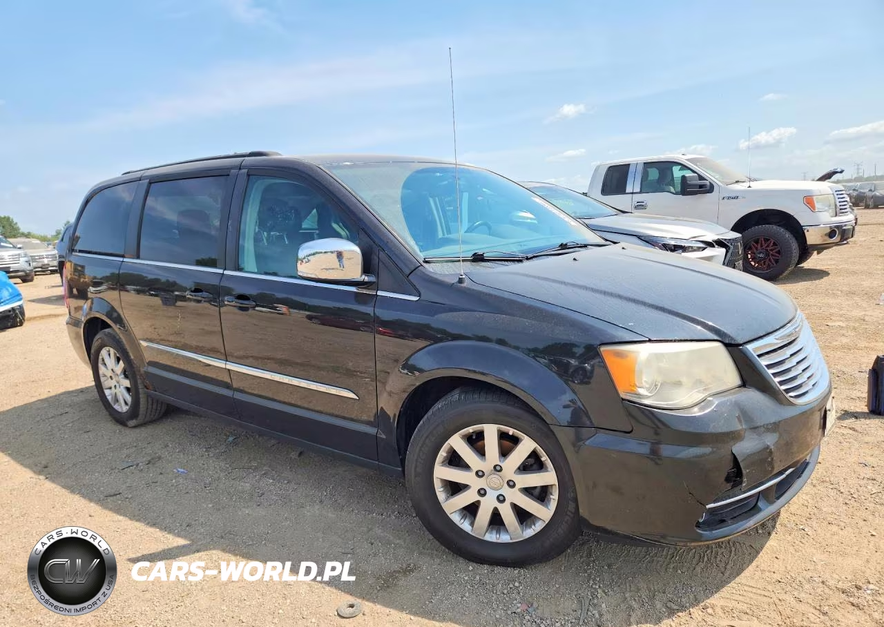 2011 Chrysler Town & Country Touring L VIN:2A4RR8DG8BR716554 - 4