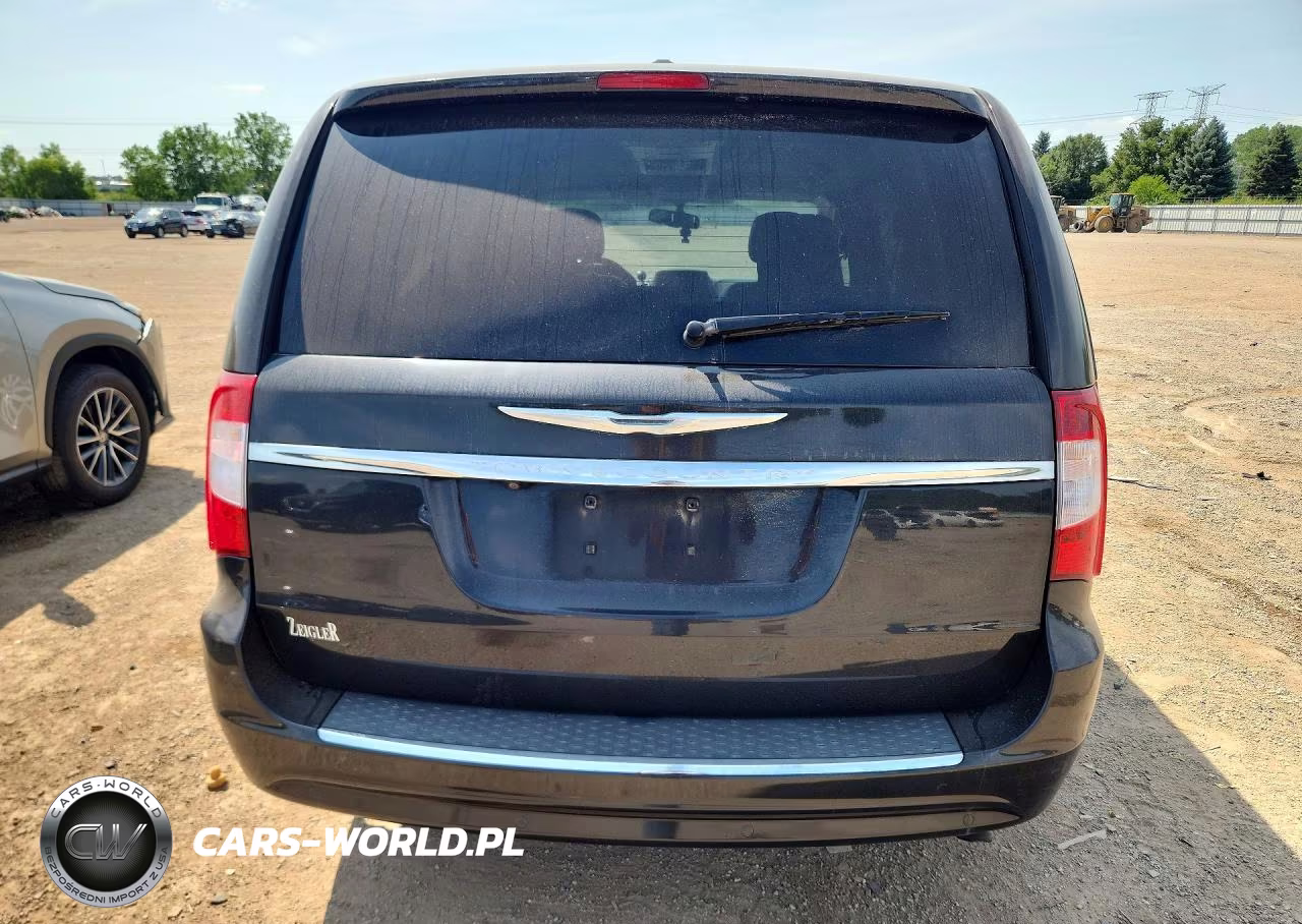 2011 Chrysler Town & Country Touring L VIN:2A4RR8DG8BR716554 - 6