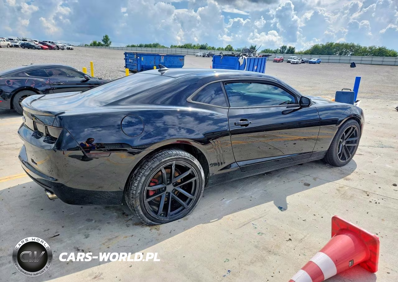 2013 Chevrolet Camaro Ls VIN:2G1FA1E39D9189803 - 3
