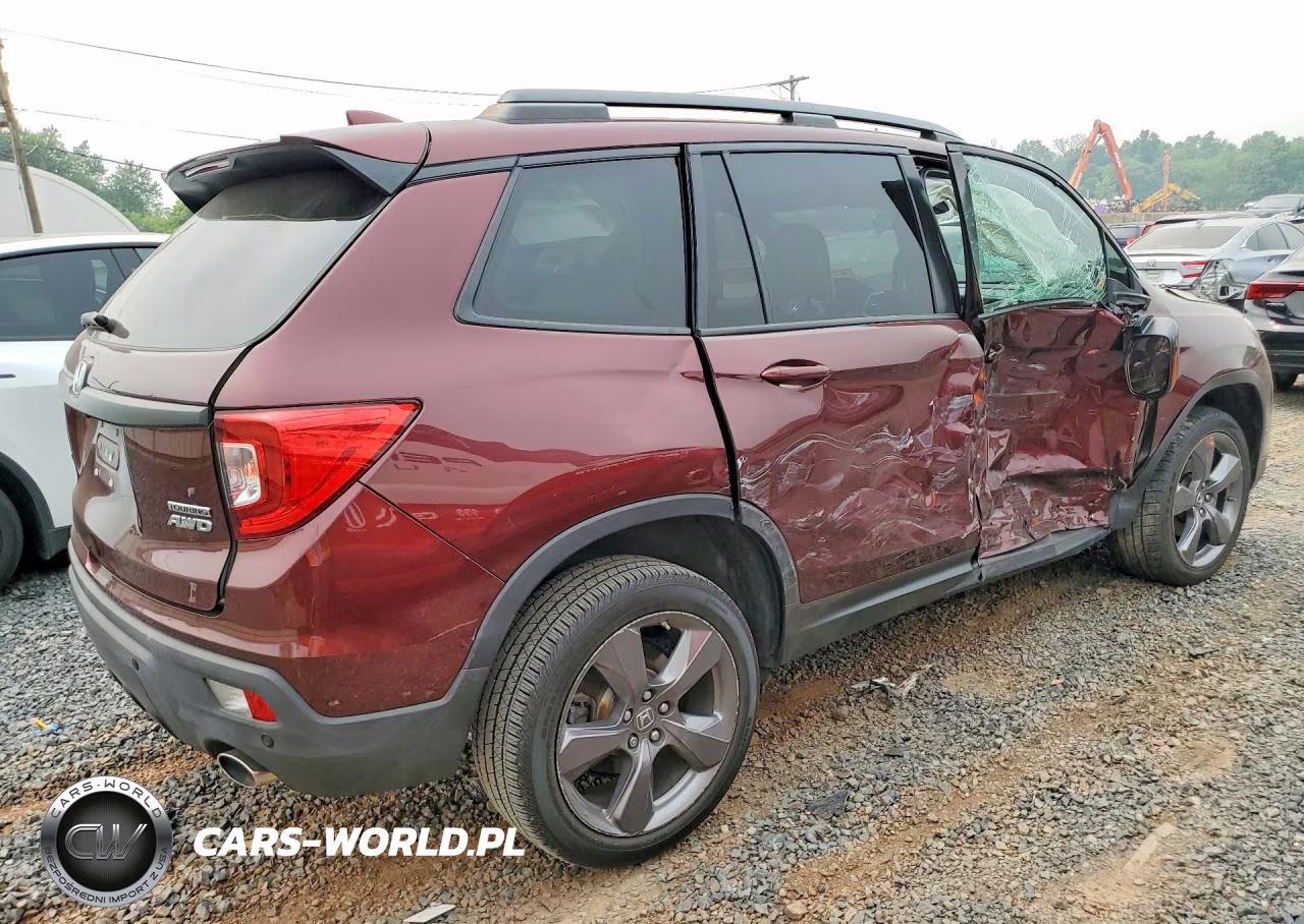 2021 Honda Passport Touring VIN:5FNYF8H99MB013405 - 3