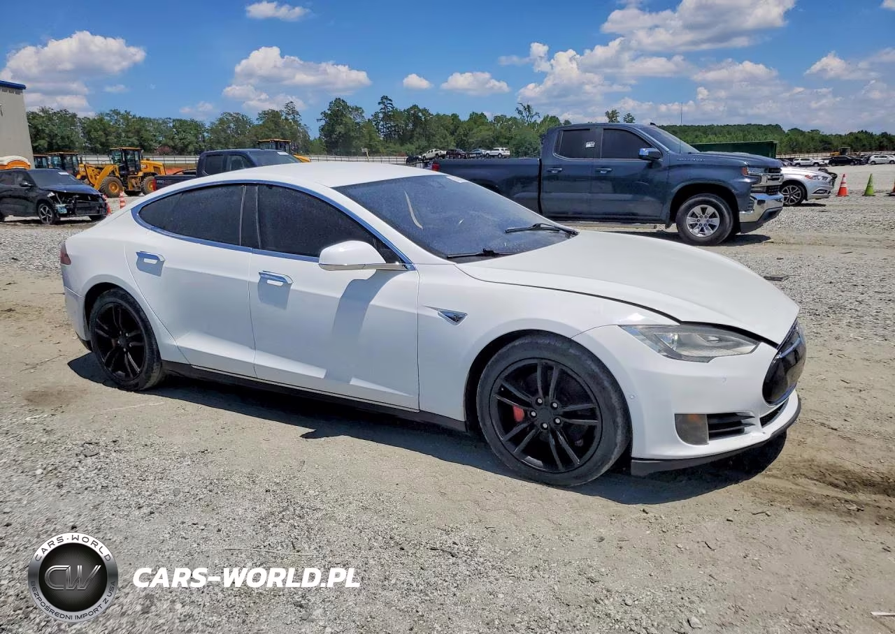 2016 Tesla Model S VIN:5YJSA1E23GF123258 - 4
