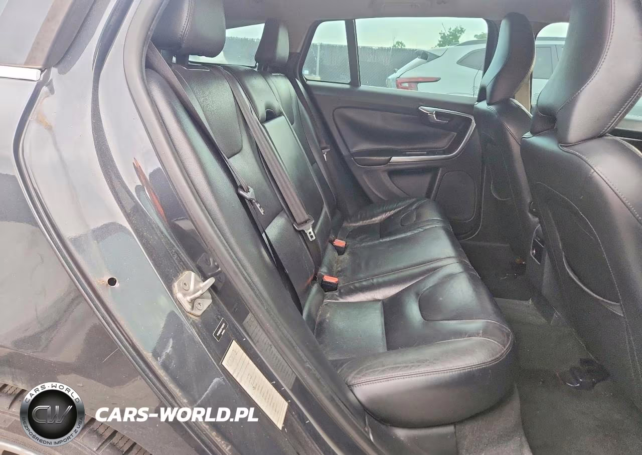 2015 Volvo V60 Premier VIN:YV126MEB2F1199574 - 10
