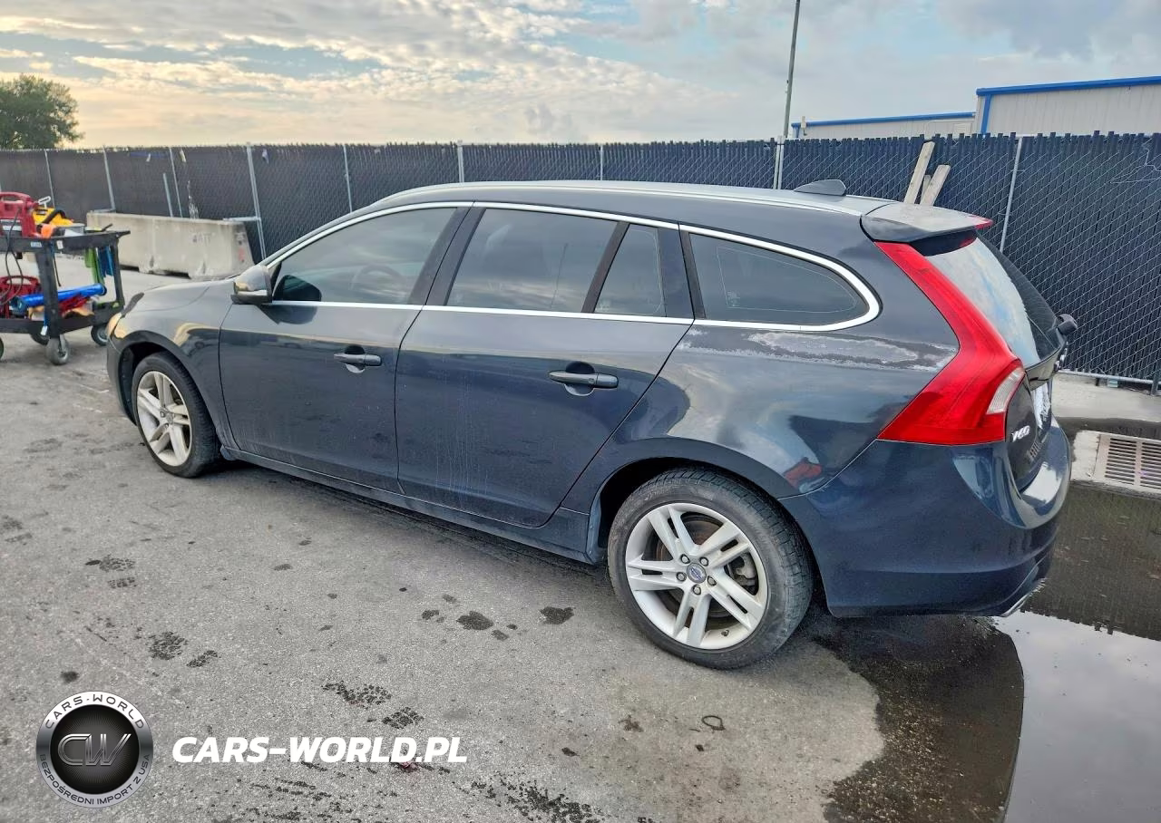 2015 Volvo V60 Premier VIN:YV126MEB2F1199574 - 2