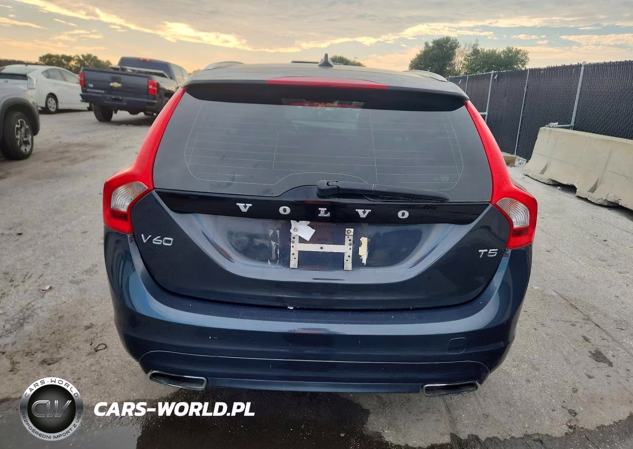 2015 Volvo V60 Premier VIN:YV126MEB2F1199574 - 6
