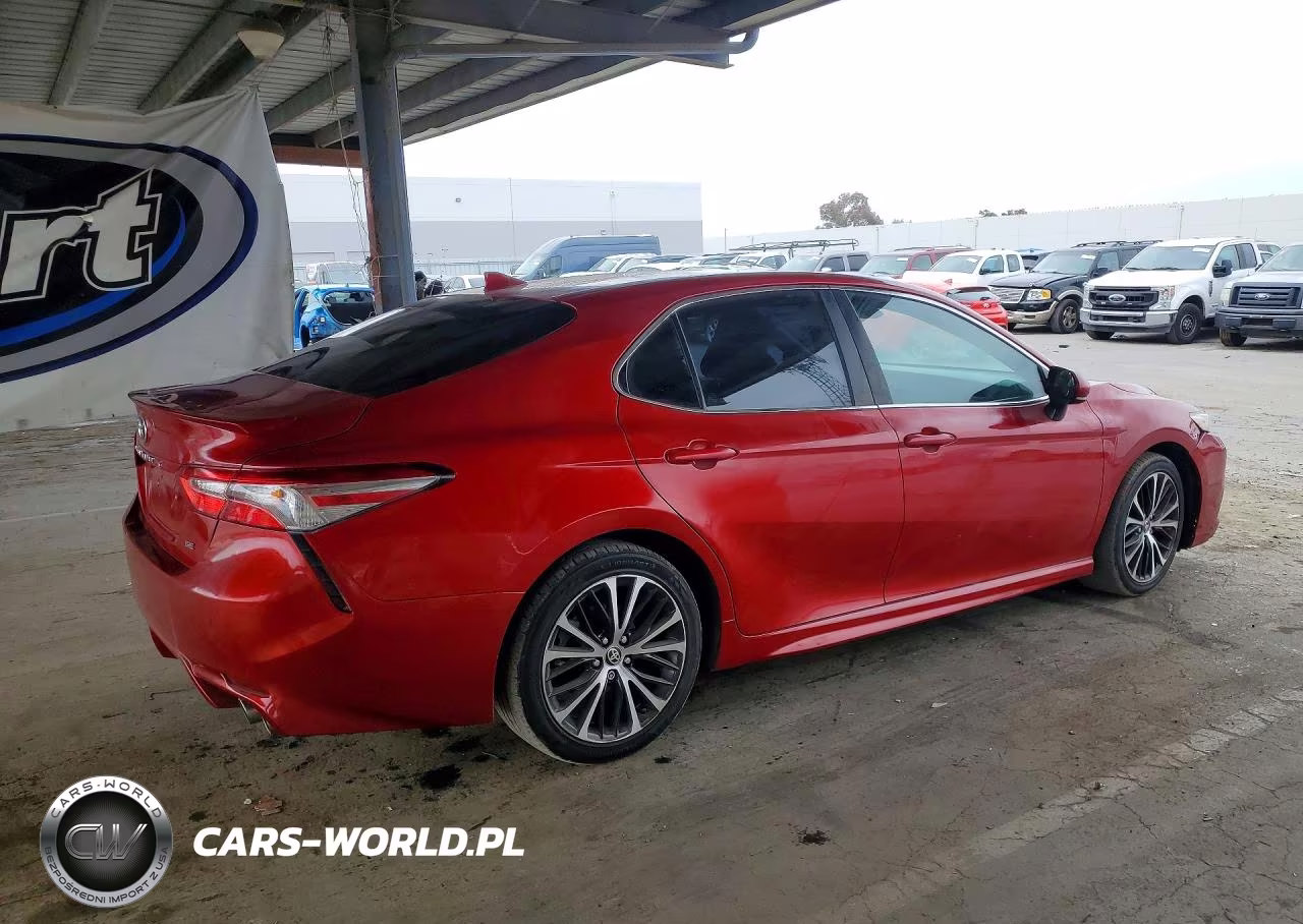 2020 Toyota Camry Se VIN:4T1G11AK0LU374652 - 3