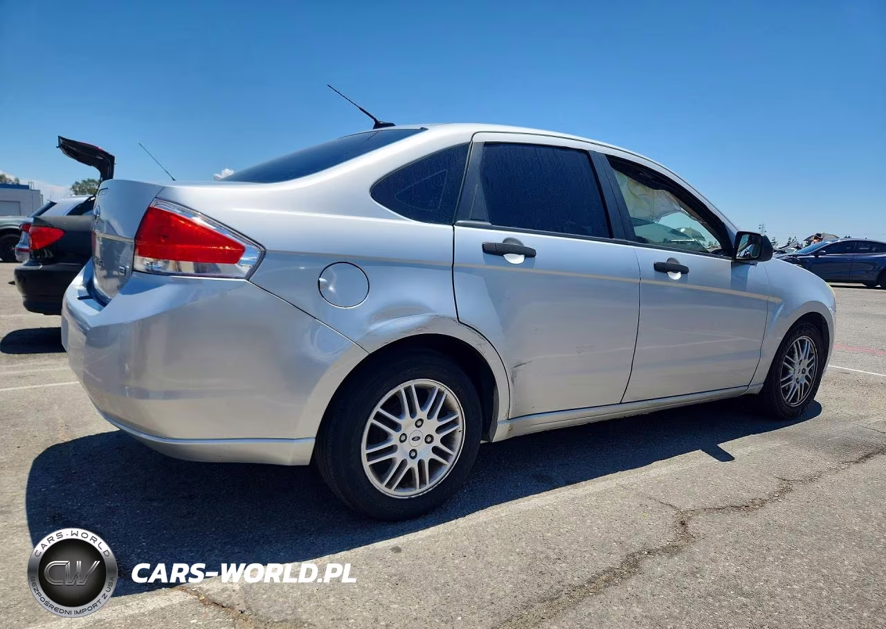2011 Ford Focus Se VIN:1FAHP3FNXBW118727 - 3