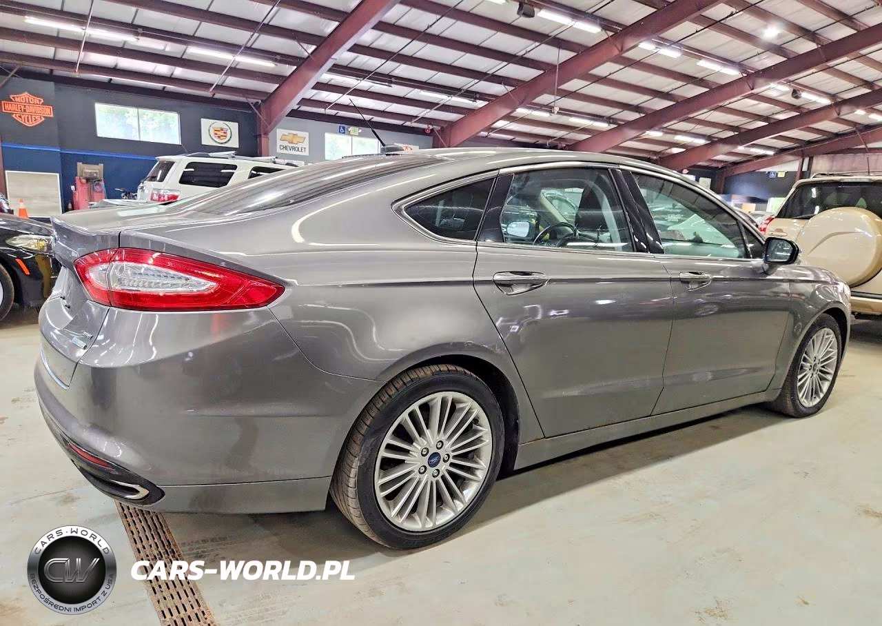2013 Ford Fusion Se VIN:3FA6P0H94DR213084 - 3