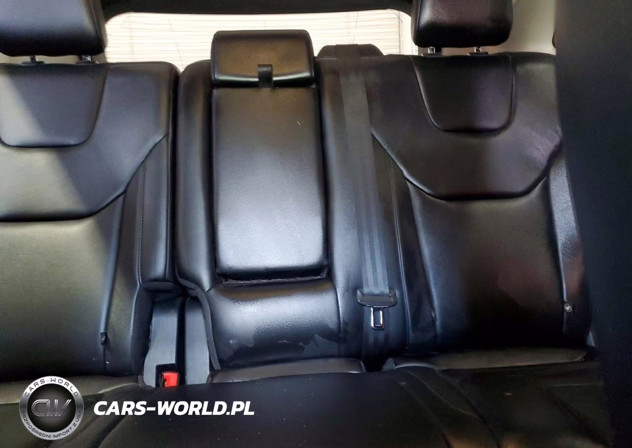 2020 Ford Edge Titanium VIN:2FMPK3K96LBA30592 - 10