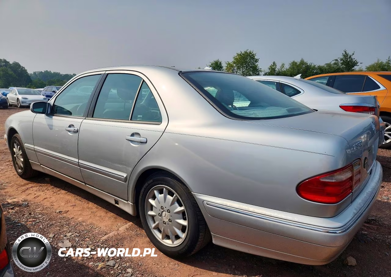 2000 Mercedes-Benz E 320 VIN:WDBJF65J9YB163851 - 2