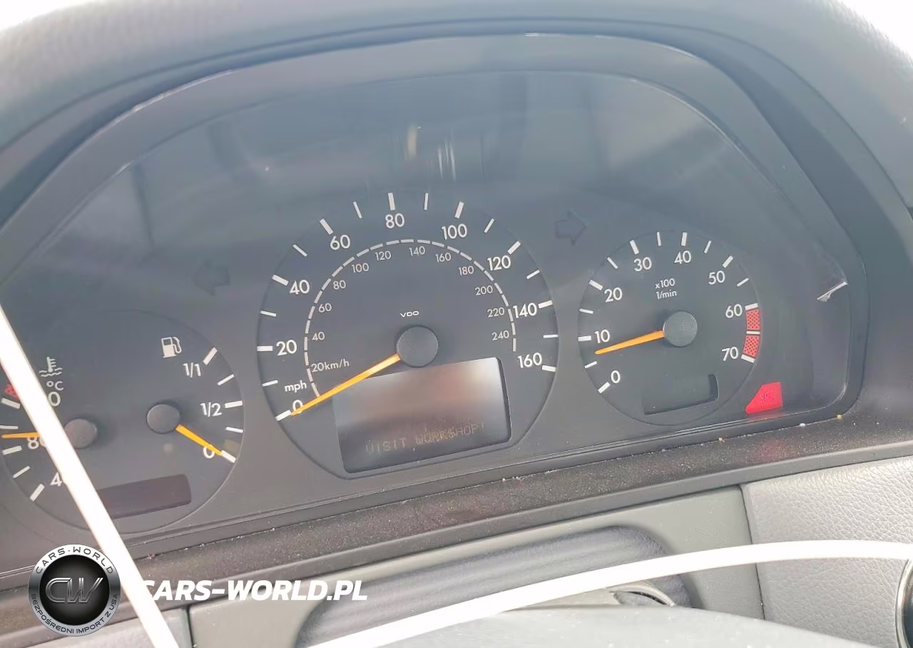 2000 Mercedes-Benz E 320 VIN:WDBJF65J9YB163851 - 9