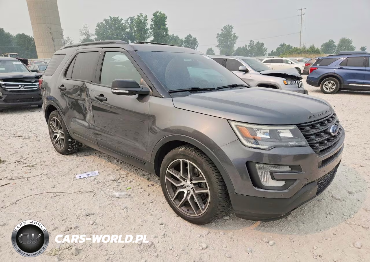 2016 Ford Explorer Sport VIN:1FM5K8GTXGGD24682 - 4