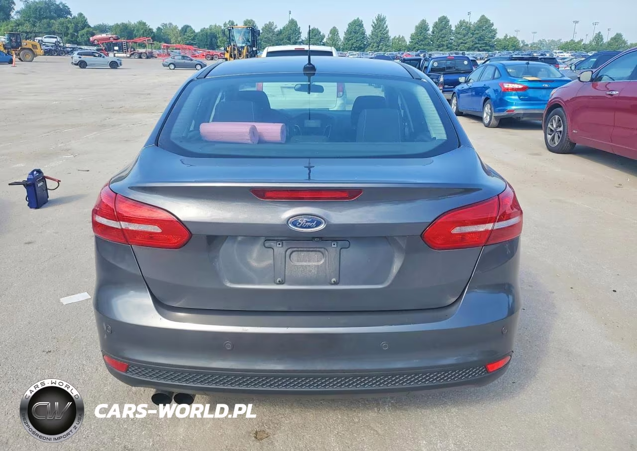2018 Ford Focus Sel VIN:1FADP3H2XJL303135 - 6