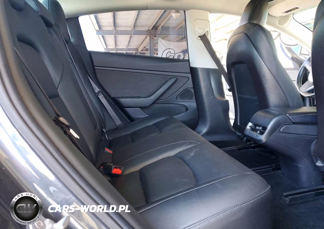 2019 Tesla Model 3 VIN:5YJ3E1EA9KF400164 - 10
