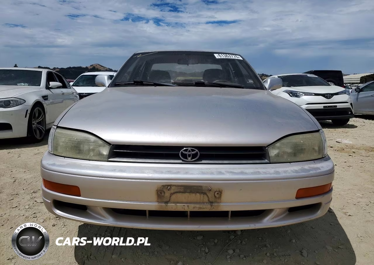 1994 Toyota Camry Le VIN:JT2SK12E4R0268167 - 5