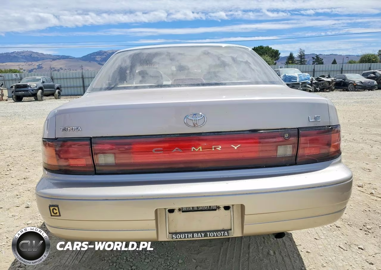 1994 Toyota Camry Le VIN:JT2SK12E4R0268167 - 6
