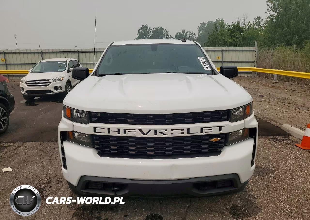 2021 Chevrolet Silverado K1500 Custom VIN:1GCRYBEK9MZ122394 - 5