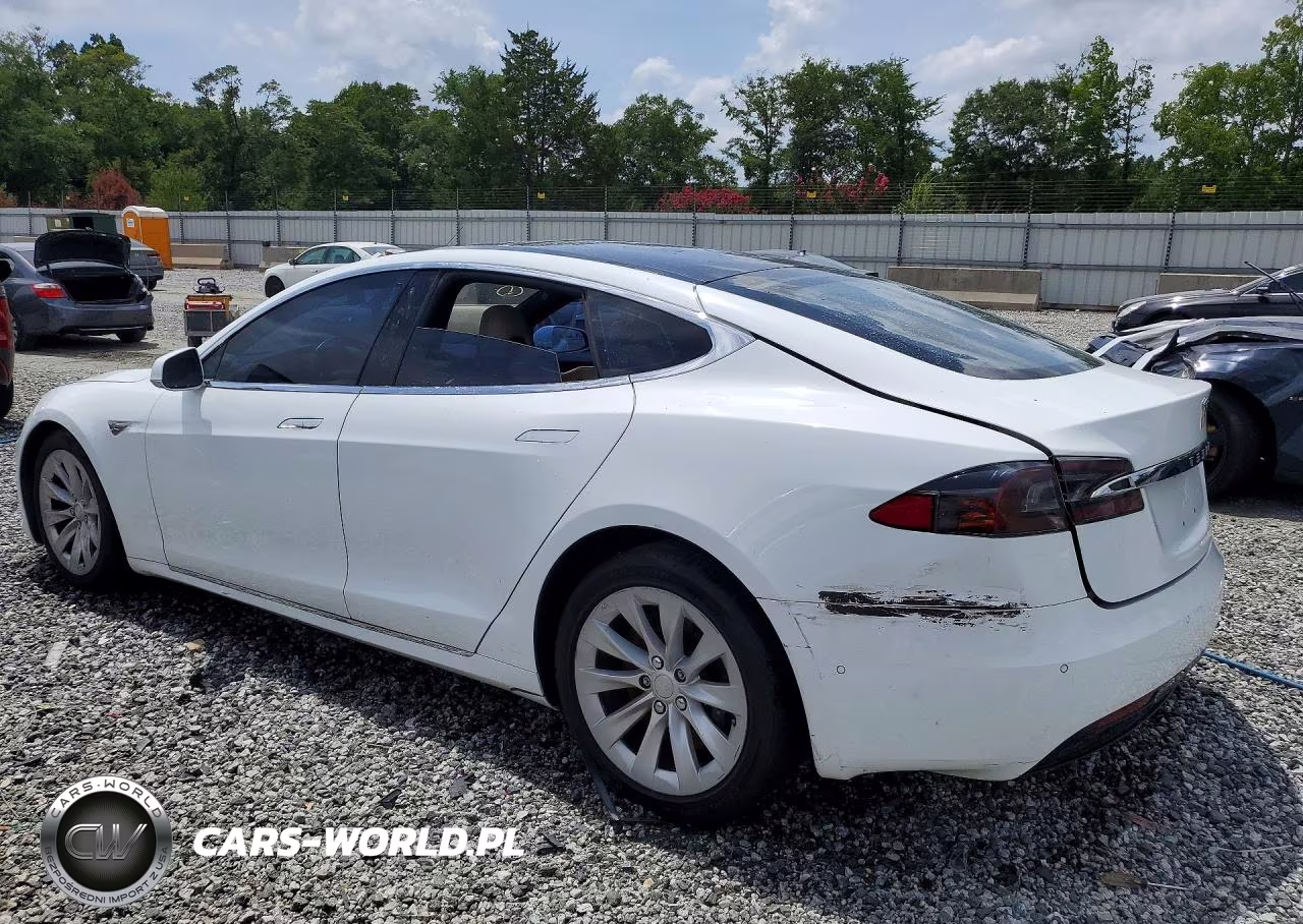 2016 Tesla Model S VIN:5YJSA1E28GF149807 - 2