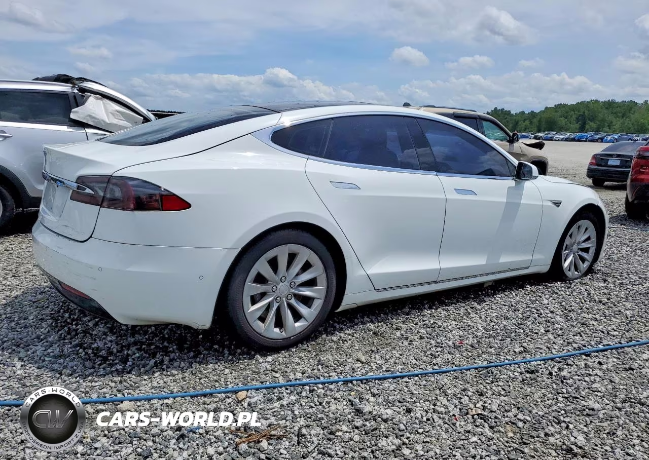 2016 Tesla Model S VIN:5YJSA1E28GF149807 - 3
