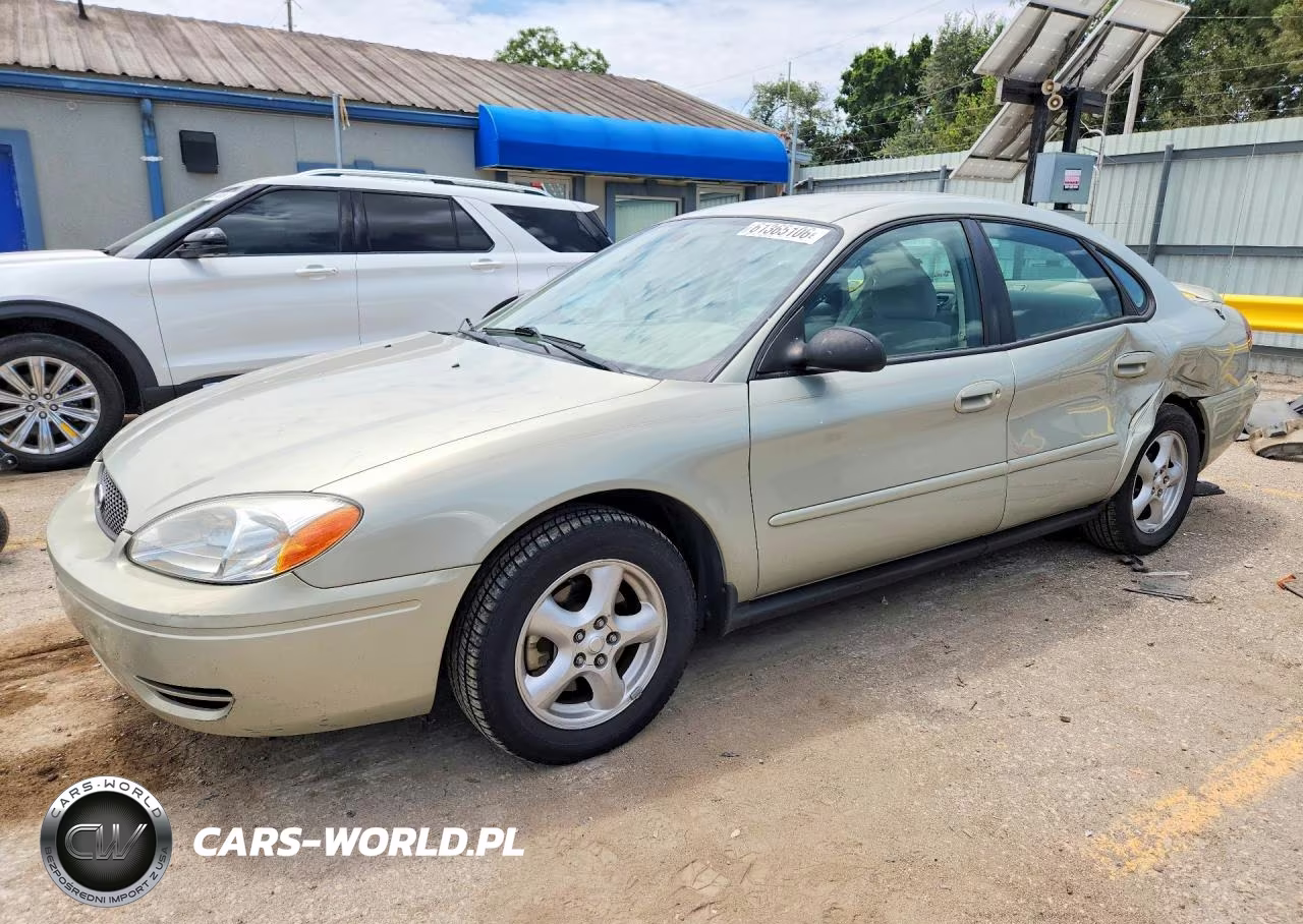 2004 Ford Taurus Se