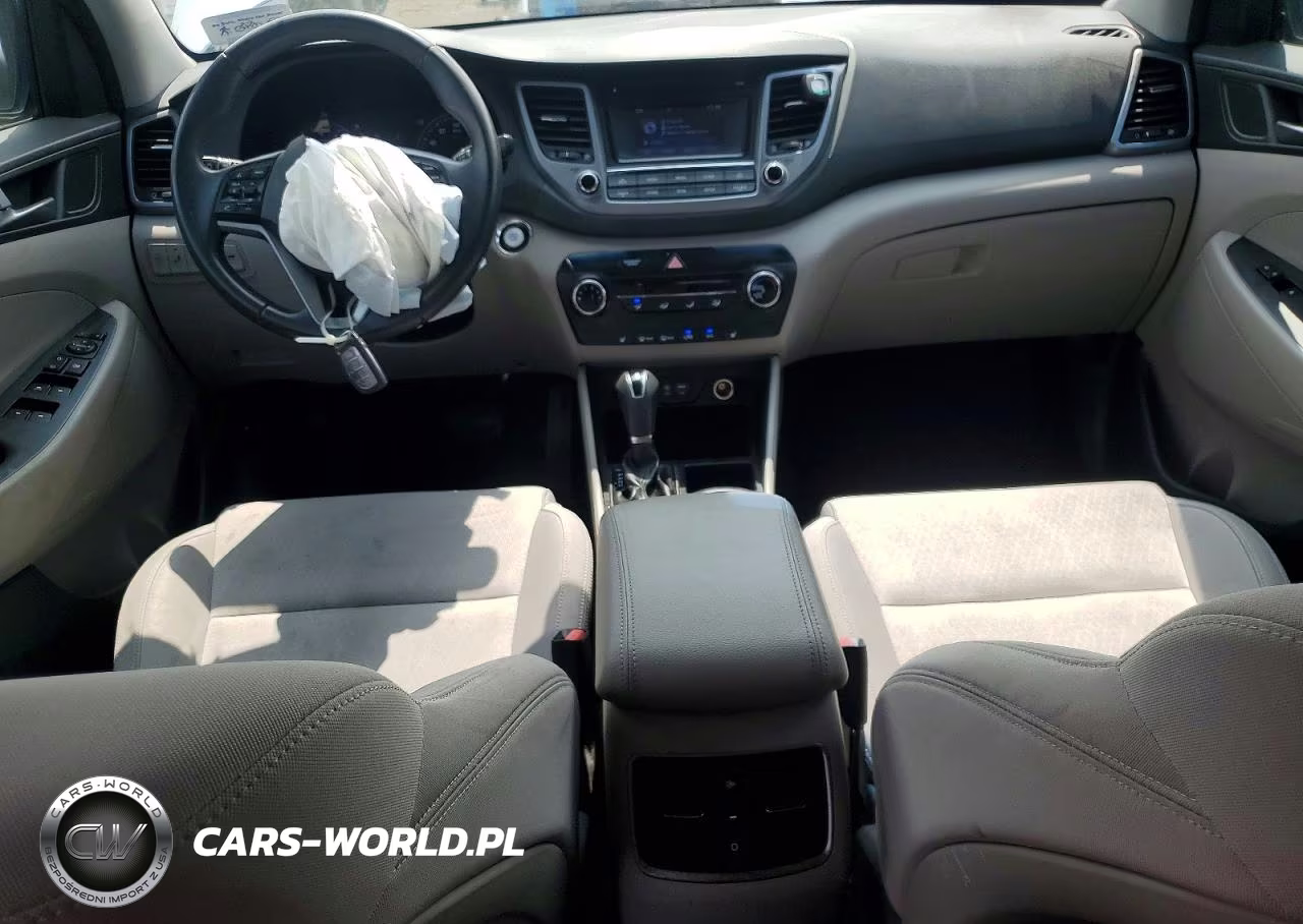 2017 Hyundai Tucson Sport VIN:KM8J33A24HU388931 - 8