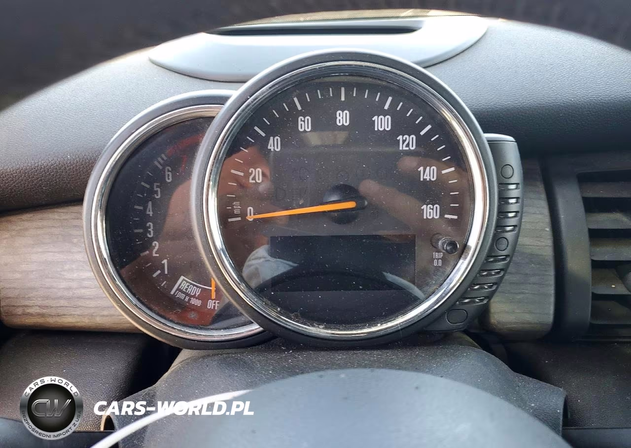 2015 Mini Cooper VIN:WMWXM5C56FT974366 - 9