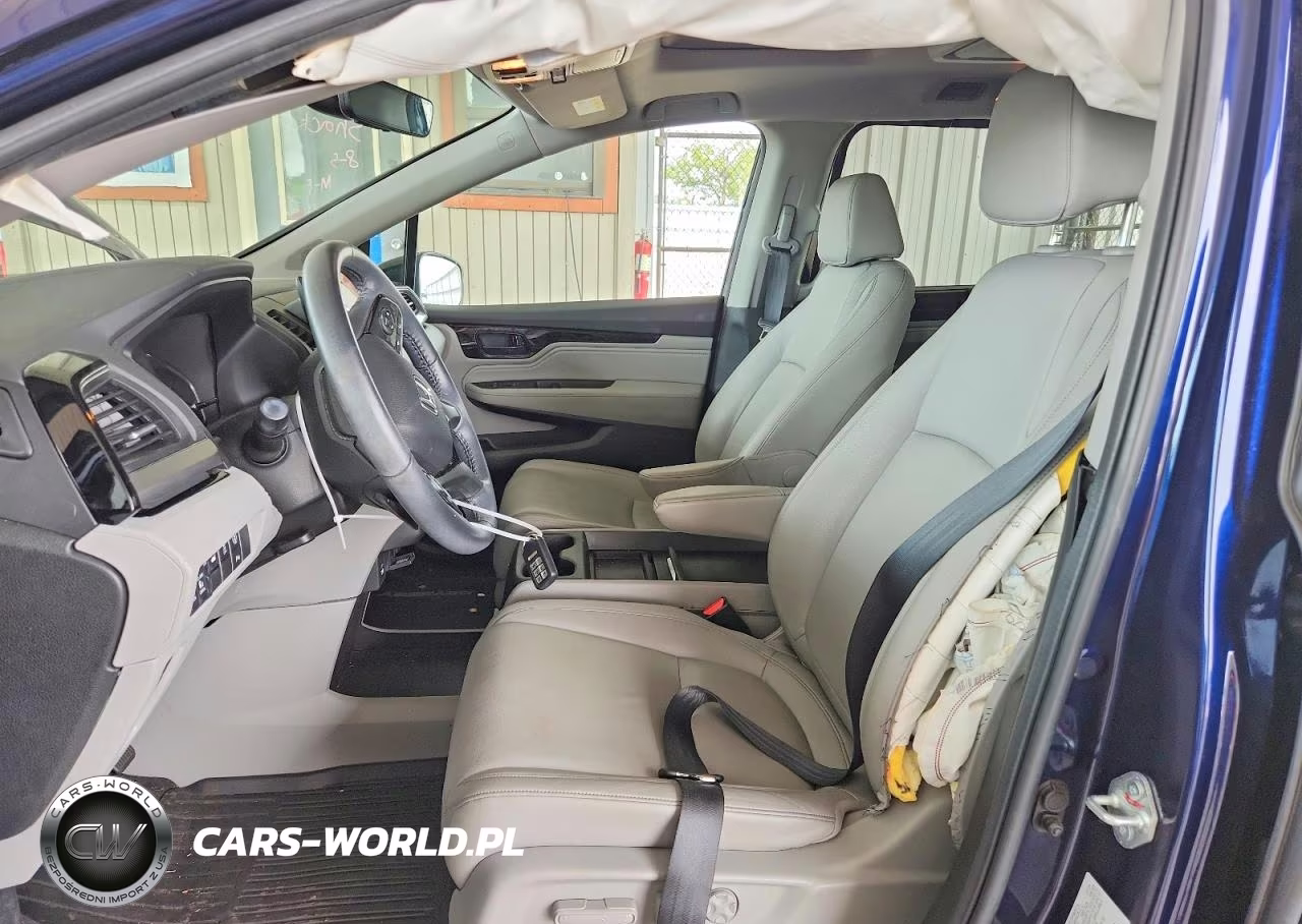 2024 Honda Odyssey Touring VIN:5FNRL6H80RB051878 - 7