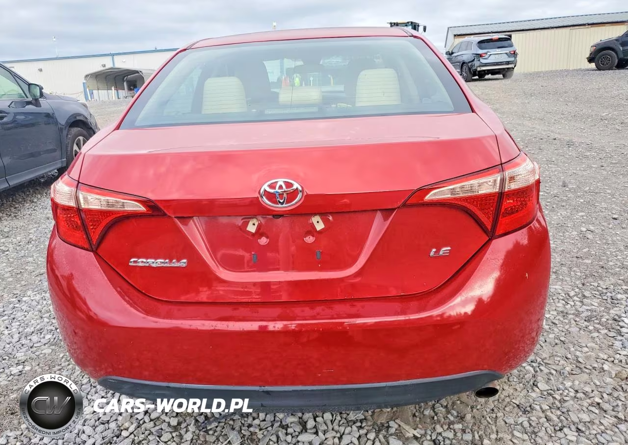 2018 Toyota Corolla Le VIN:2T1BURHEXJC002315 - 6