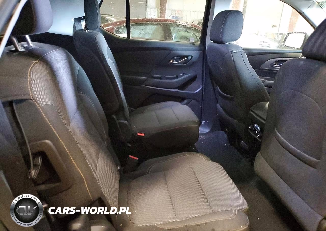 2018 Chevrolet Traverse Lt VIN:1GNERGKW5JJ112043 - 10