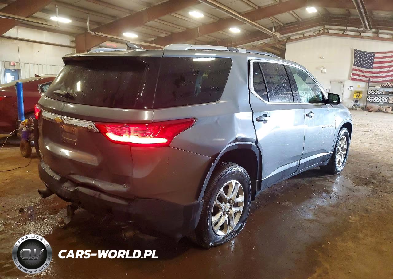 2018 Chevrolet Traverse Lt VIN:1GNERGKW5JJ112043 - 3