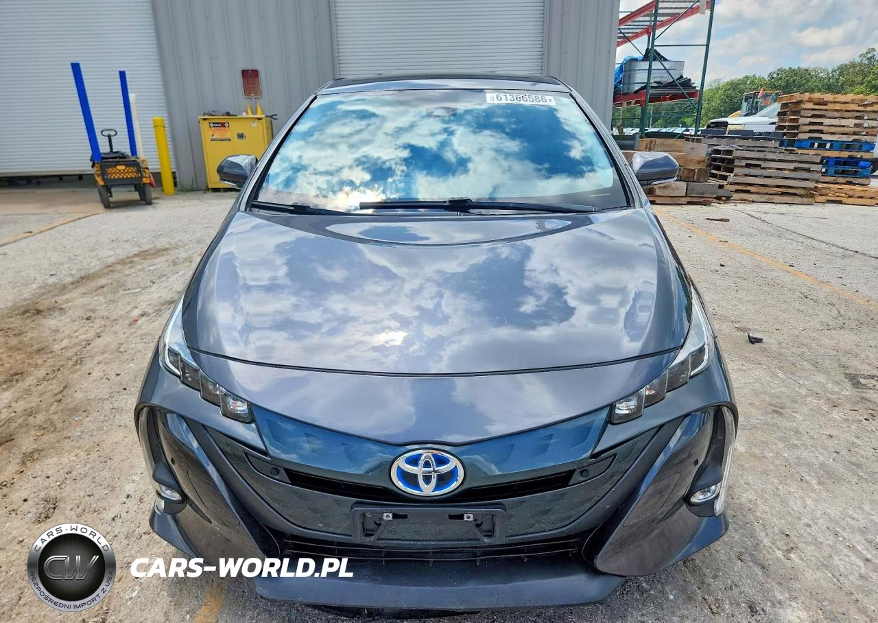 2020 Toyota Prius Prime Limited VIN:JTDKARFP0L3152569 - 5