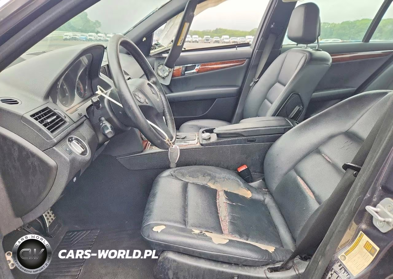 2011 Mercedes-Benz C 300 4Matic VIN:WDDGF8BB4BF646464 - 7