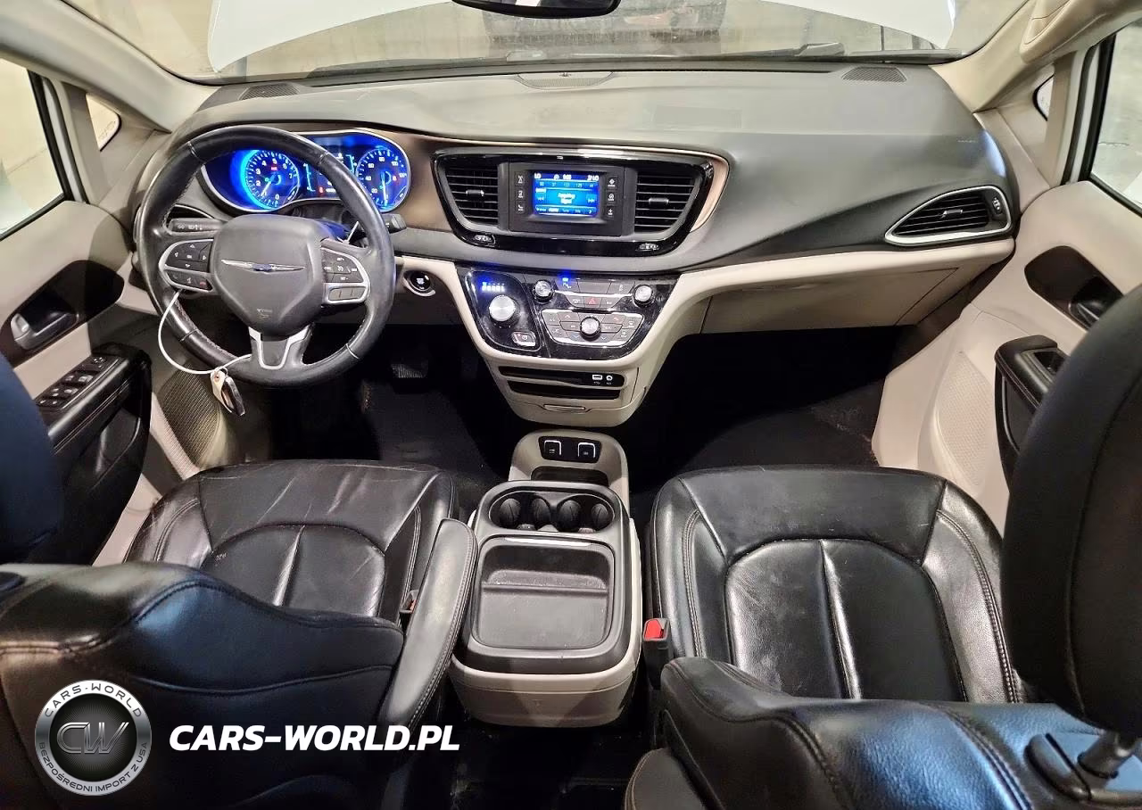 2017 Chrysler Pacifica Touring L VIN:2C4RC1BG6HR613076 - 8