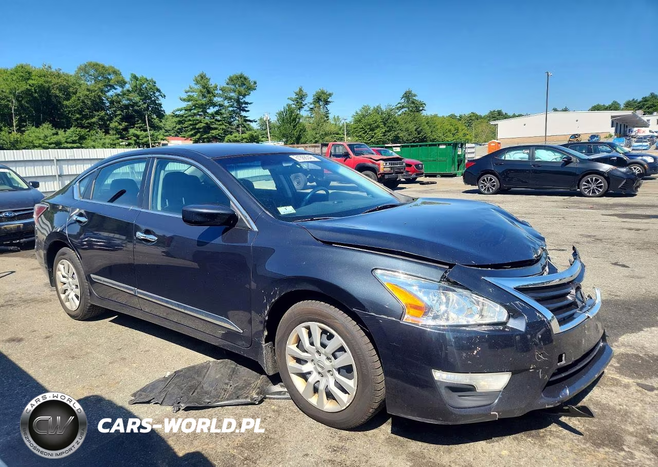 2015 Nissan Altima 2.5 S VIN:1N4AL3AP8FN334691 - 4