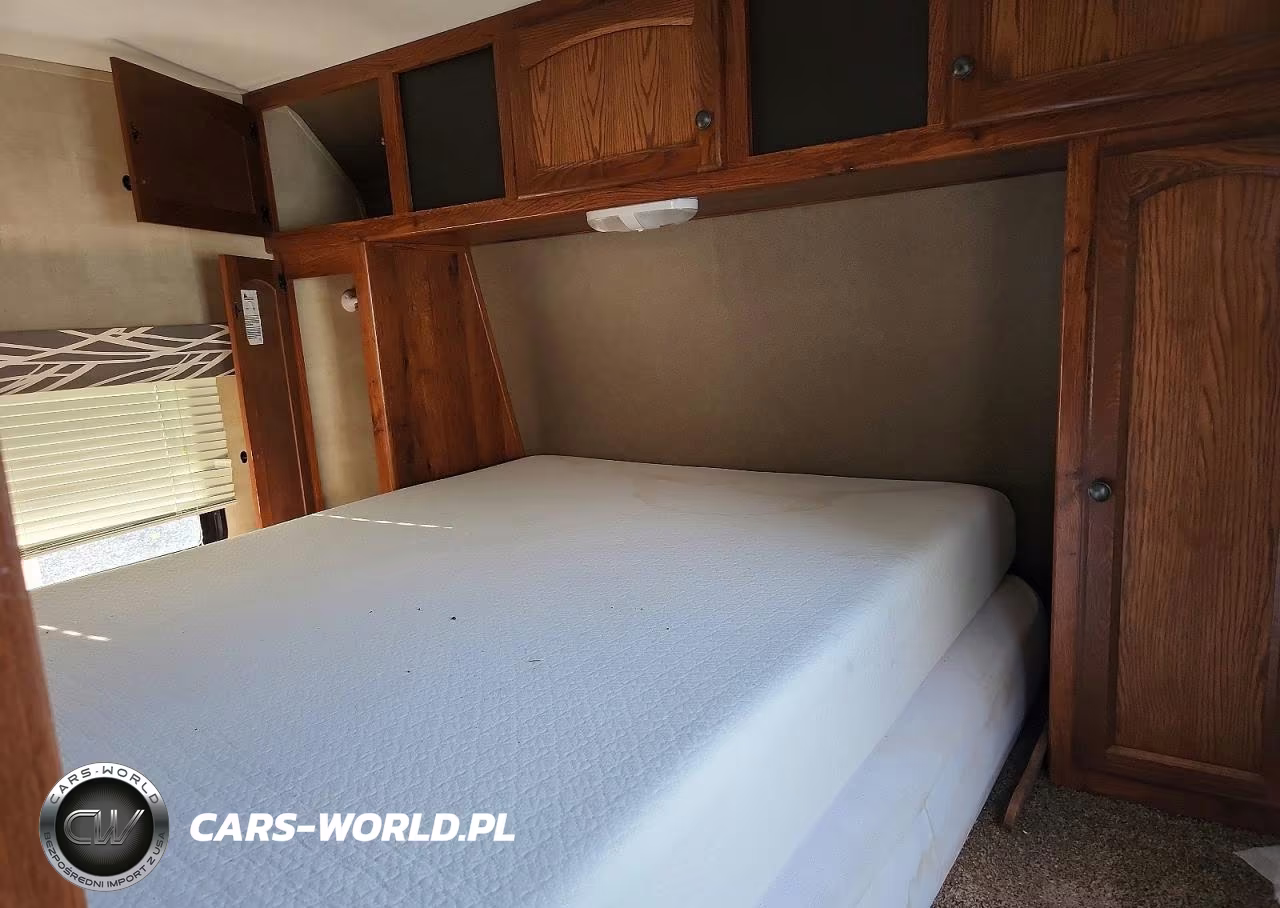 2014 Hornet Trailer Coach VIN:4YDT31R25E7200463 - 5