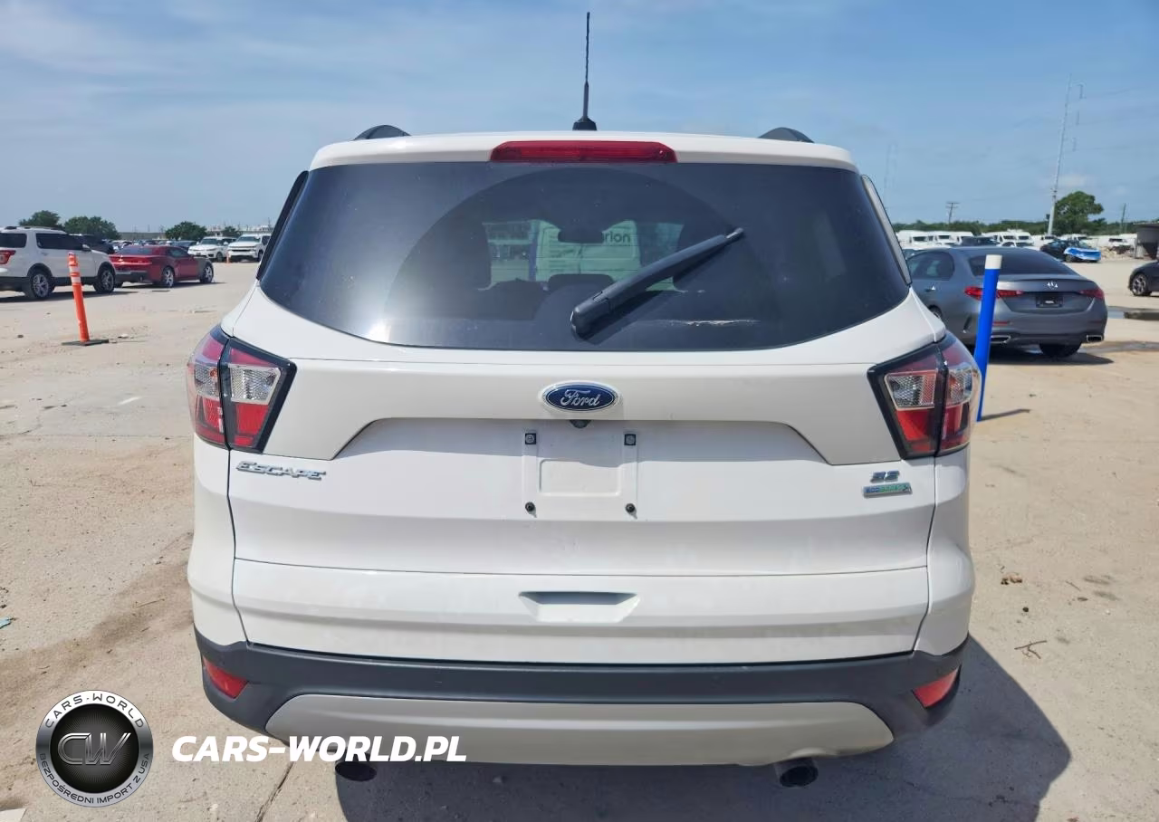 2017 Ford Escape Se VIN:1FMCU0GD2HUE85395 - 6