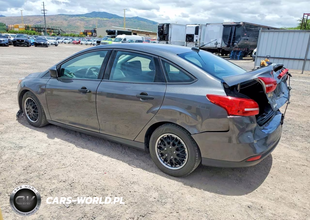 2015 Ford Focus S VIN:1FADP3E22FL247445 - 2