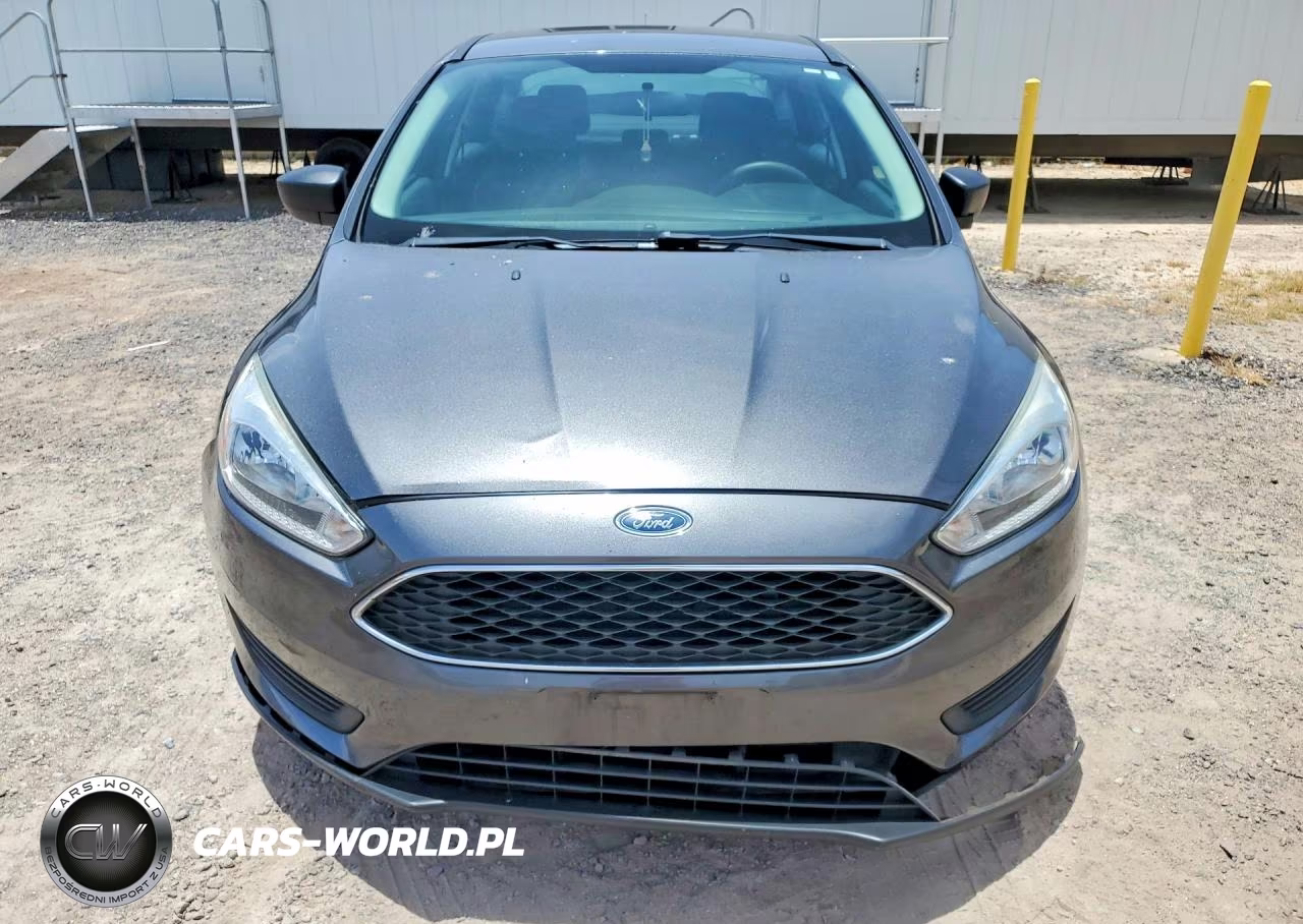 2015 Ford Focus S VIN:1FADP3E22FL247445 - 5