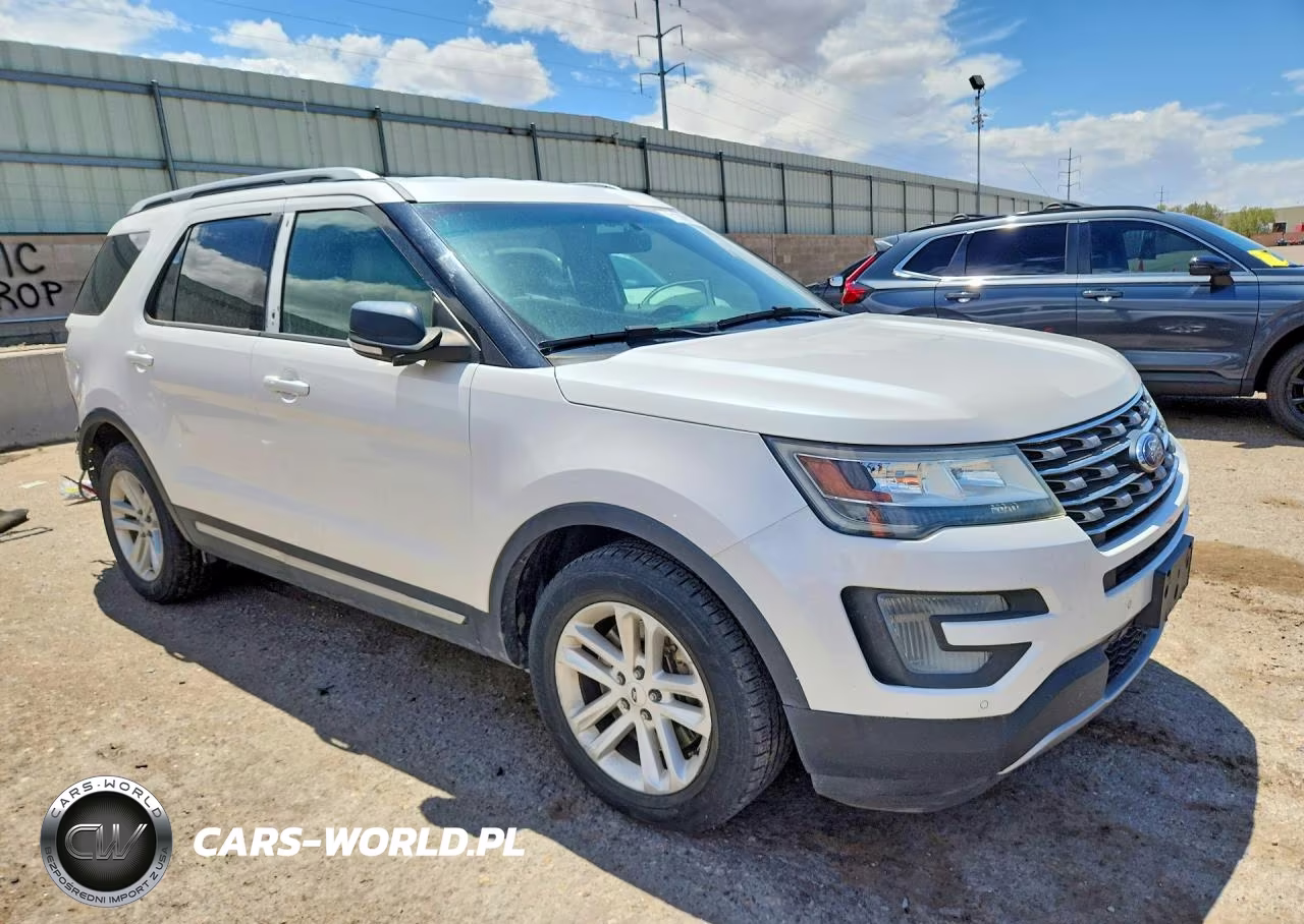 2016 Ford Explorer Xlt VIN:1FM5K7D87GGA85411 - 4