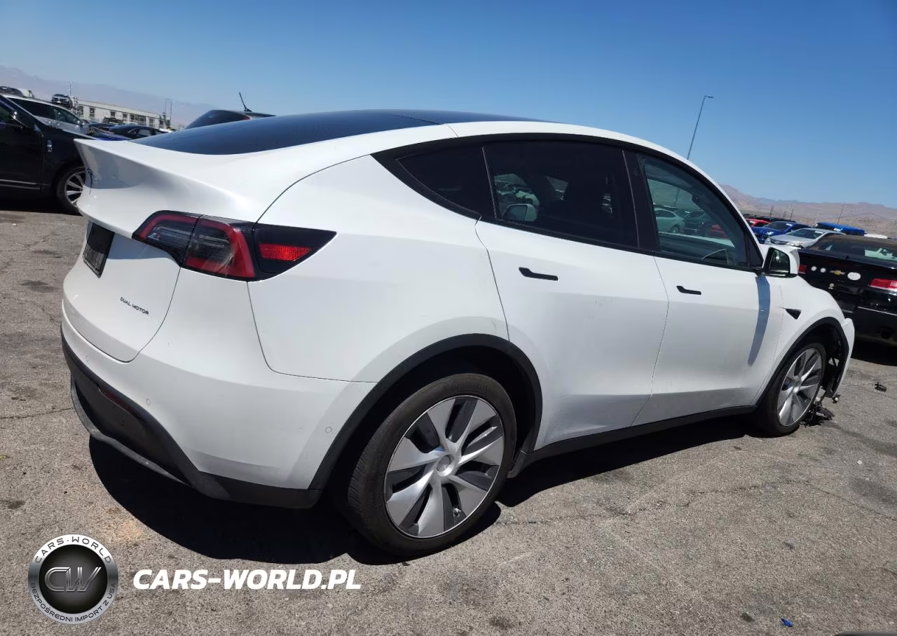 2021 Tesla Model Y VIN:5YJYGDEE5MF241375 - 3