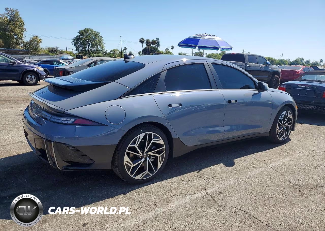 2025 Hyundai Ioniq 6 Sel VIN:KMHM34AA1SA116839 - 3