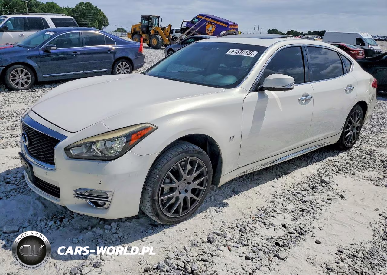 2015 Infiniti Q70L 3.7 – zdjęcie 1 z 12