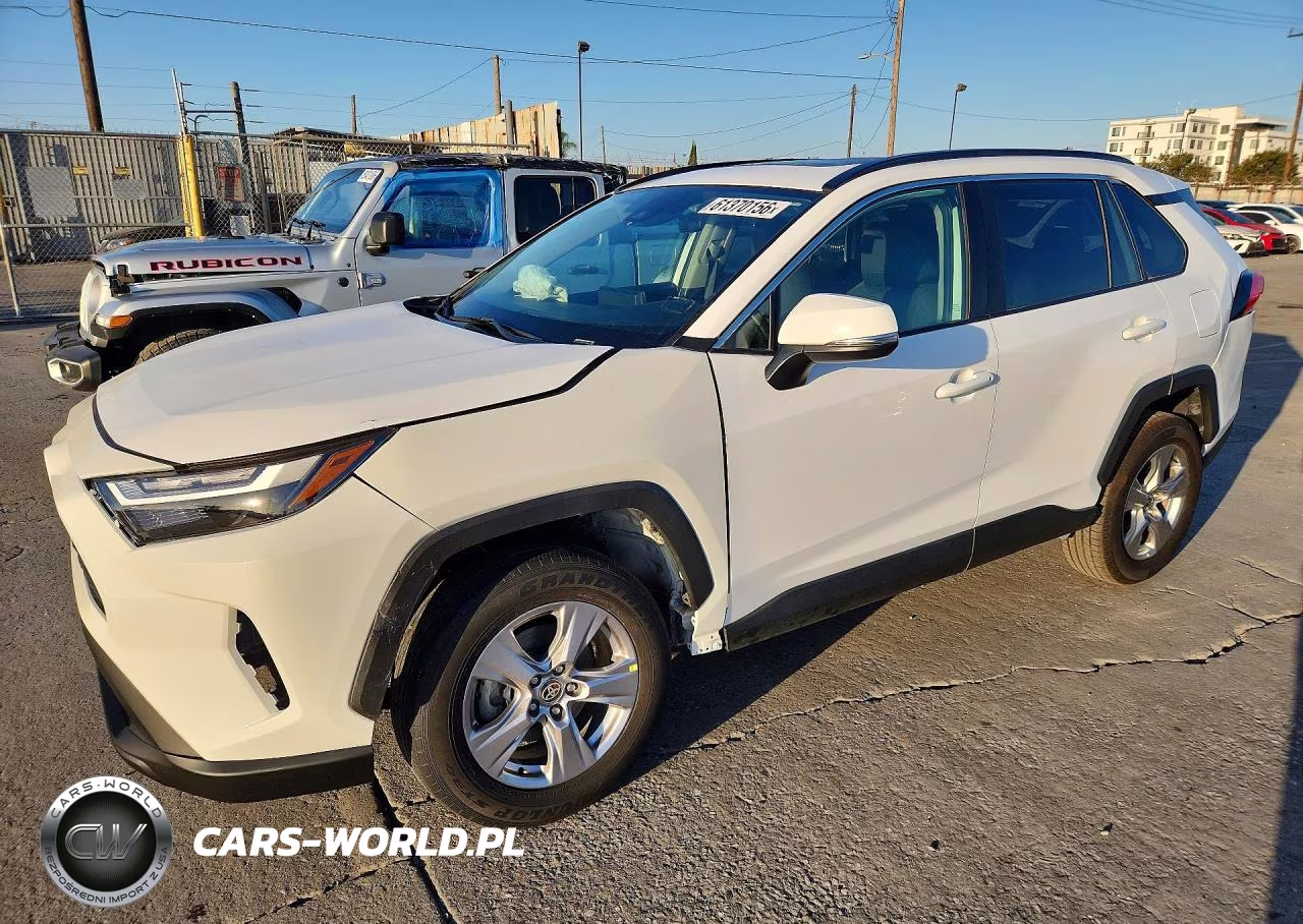 2024 Toyota Rav4 Xle – zdjęcie 1 z 13