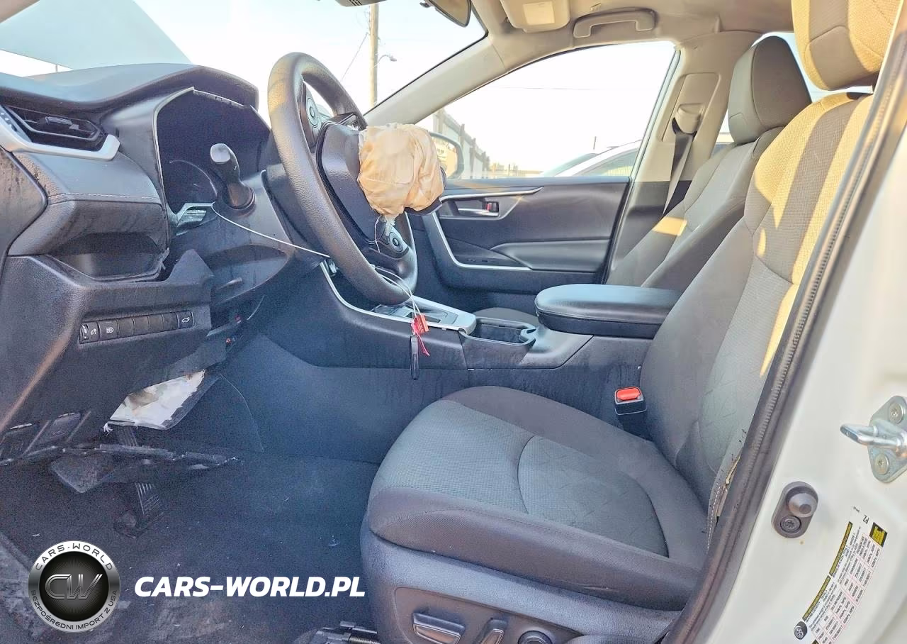 2024 Toyota Rav4 Xle VIN:2T3W1RFV4RC268574 - 7