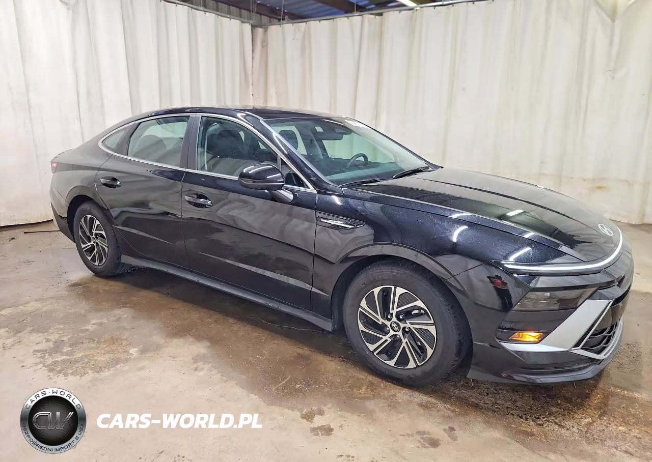 2026 Hyundai Sonata Hybrid Blue VIN:KMHL24JJ8TA172714 - 4