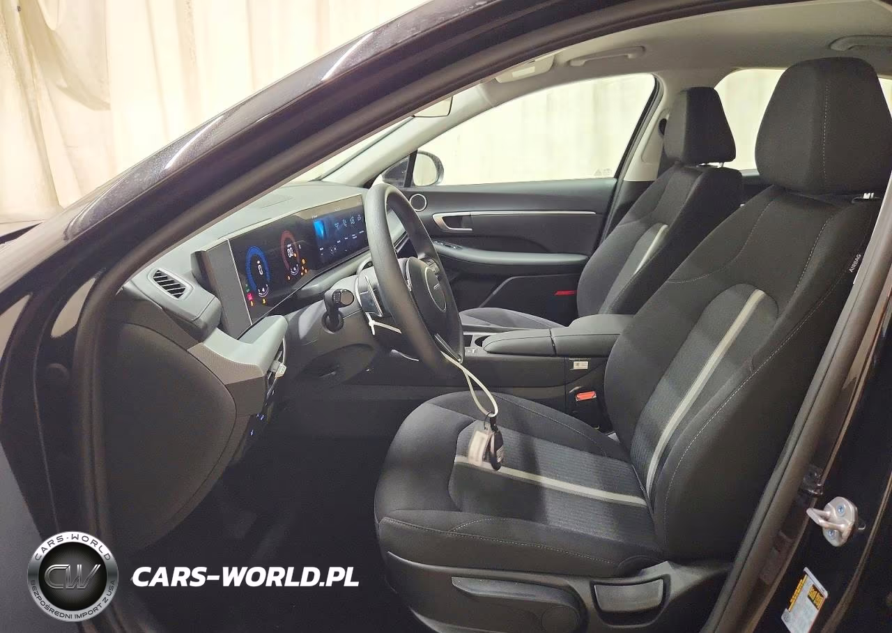 2026 Hyundai Sonata Hybrid Blue VIN:KMHL24JJ8TA172714 - 7