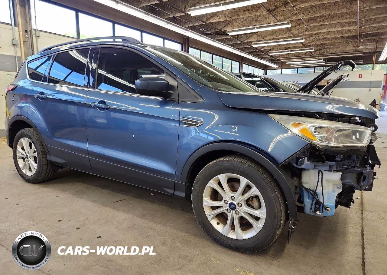 2018 Ford Escape Se VIN:1FMCU0GD8JUA03857 - 4