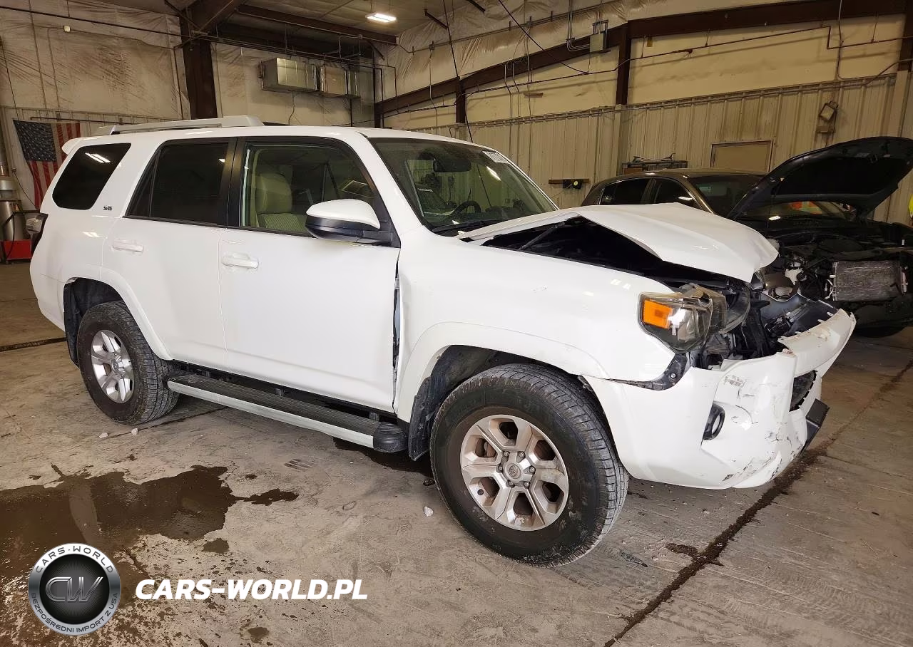 2018 Toyota 4Runner Sr5 VIN:JTEBU5JRXJ5507558 - 4